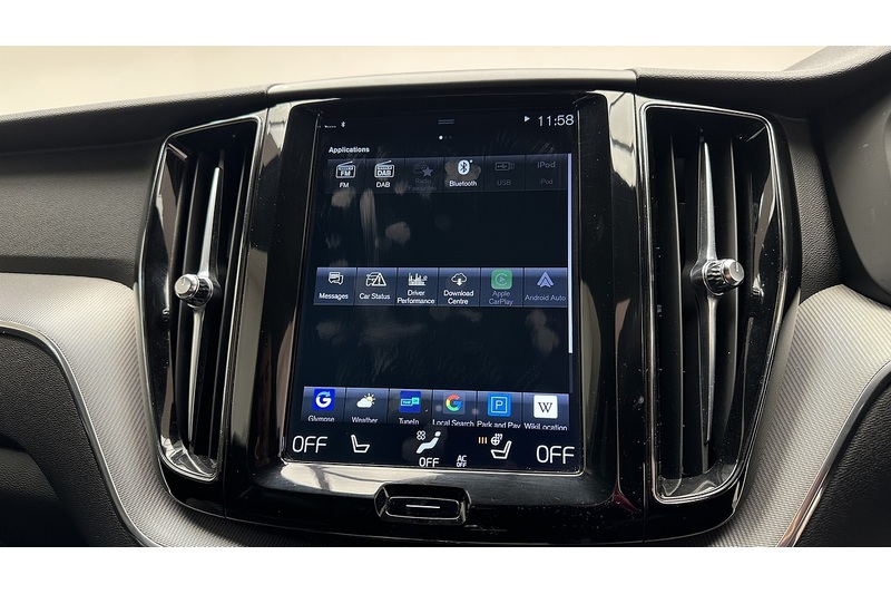 Volvo XC60 B4 MHEV R-Design - U76