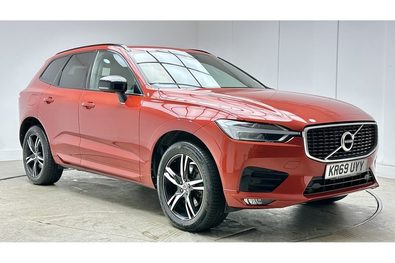 Volvo XC60 B4 MHEV R-Design - U76