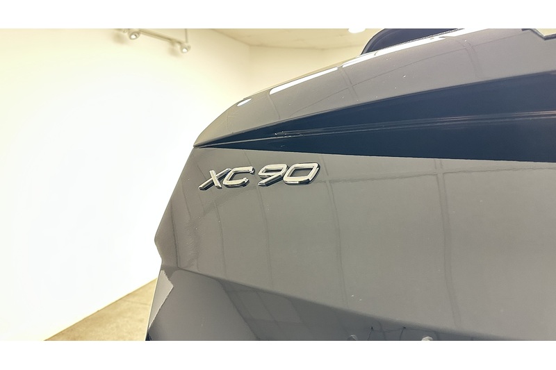 Volvo XC90 h T8 Twin Engine R-Design - U790