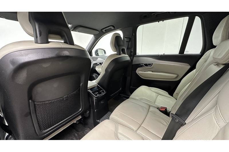 Volvo XC90 h T8 Twin Engine R-Design - U790