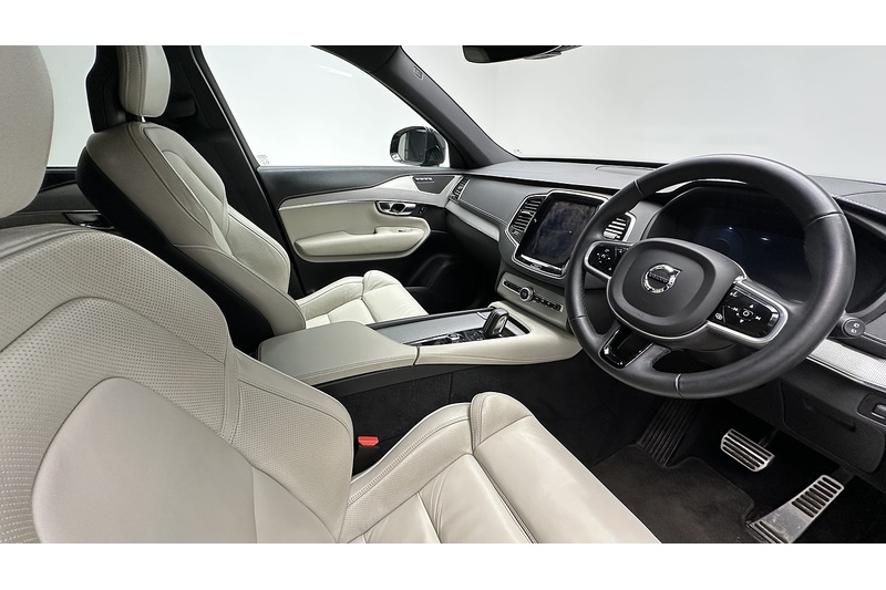 Volvo XC90 h T8 Twin Engine R-Design - U790