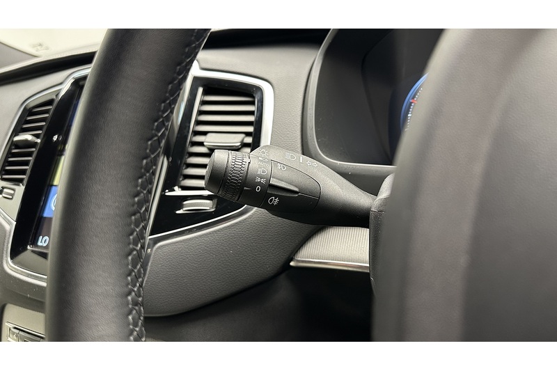 Volvo XC90 h T8 Twin Engine R-Design - U790