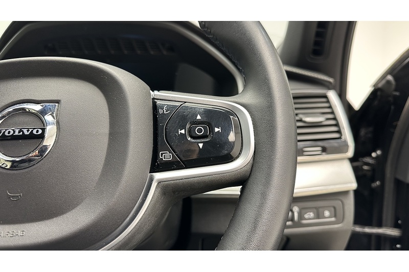 Volvo XC90 h T8 Twin Engine R-Design - U790