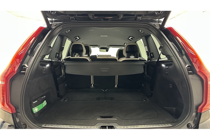 Volvo XC90 h T8 Twin Engine R-Design - U790