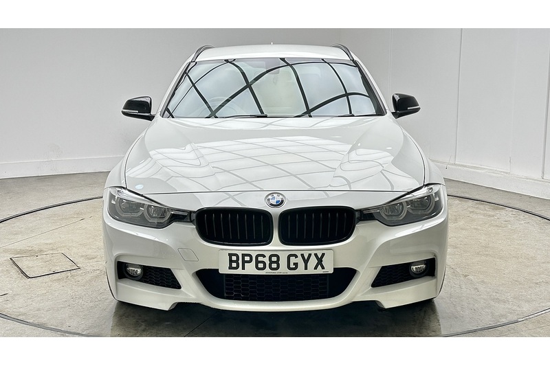 BMW 3 Series 2.0 320i M Sport Shadow Edition Touring 5dr Petrol Auto Euro 6 (s/s) (184 ps) - U864