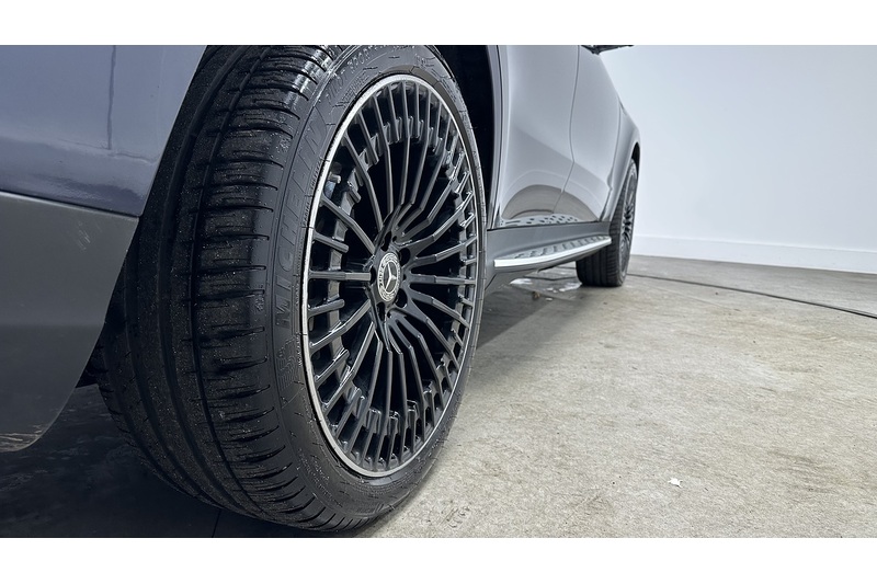 Mercedes-Benz EQC Eqc 400 4Matic Amg Line Premium Plus 0.0 5dr Estate Automatic Electric - U894