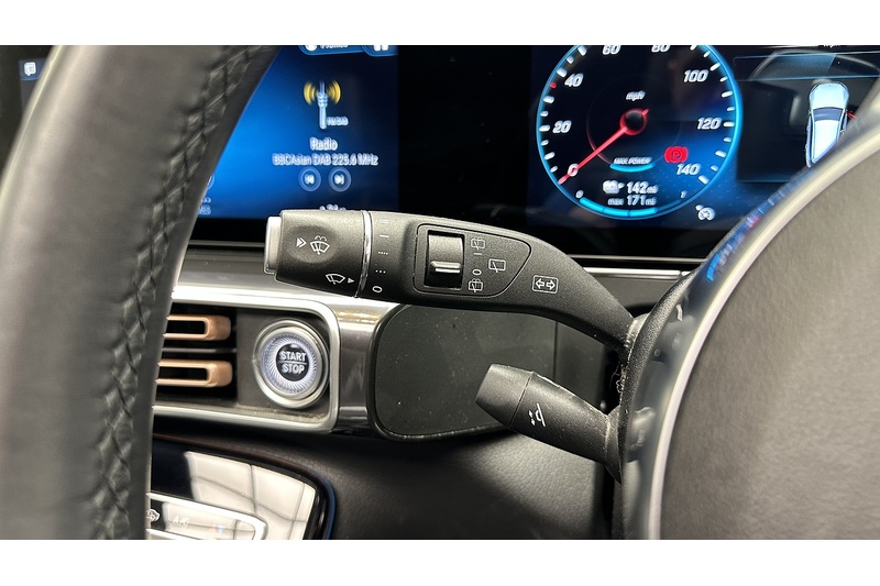 Mercedes-Benz EQC Eqc 400 4Matic Amg Line Premium Plus 0.0 5dr Estate Automatic Electric - U894