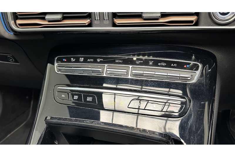 Mercedes-Benz EQC Eqc 400 4Matic Amg Line Premium Plus 0.0 5dr Estate Automatic Electric - U894