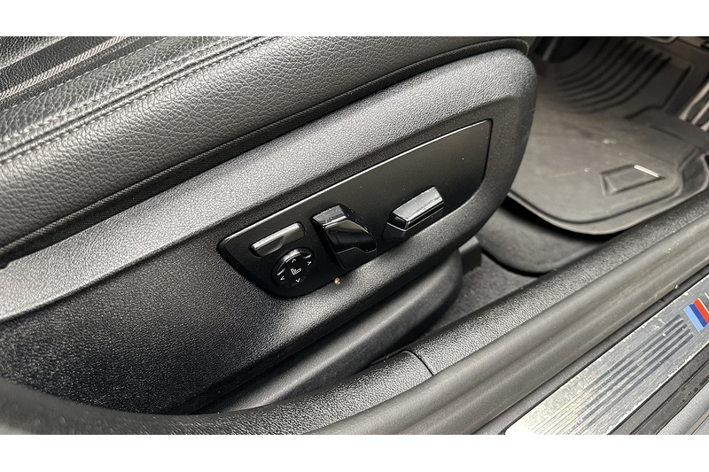 BMW 5 Series 520D M Sport Touring - U946