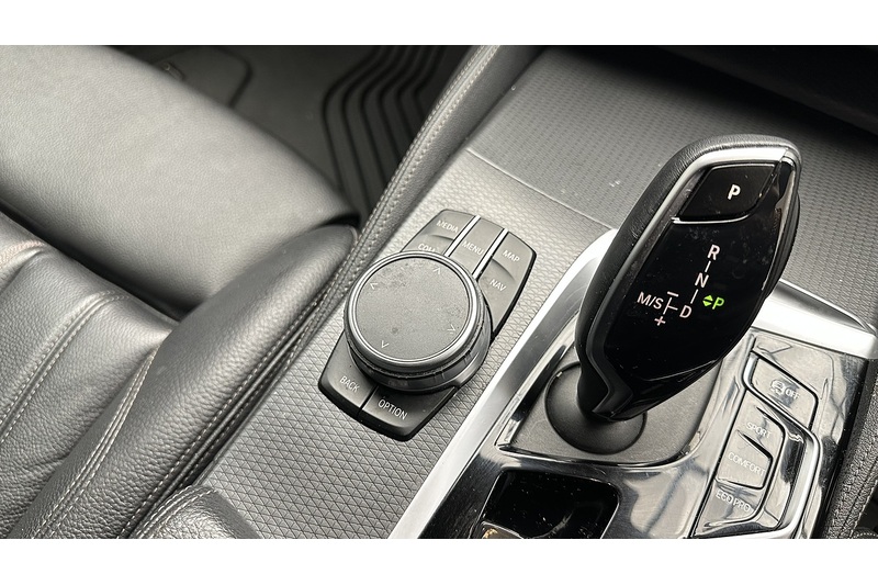 BMW 5 Series 520D M Sport Touring - U946