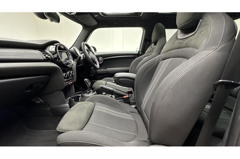 MINI Hatch Cooper Sport - U960