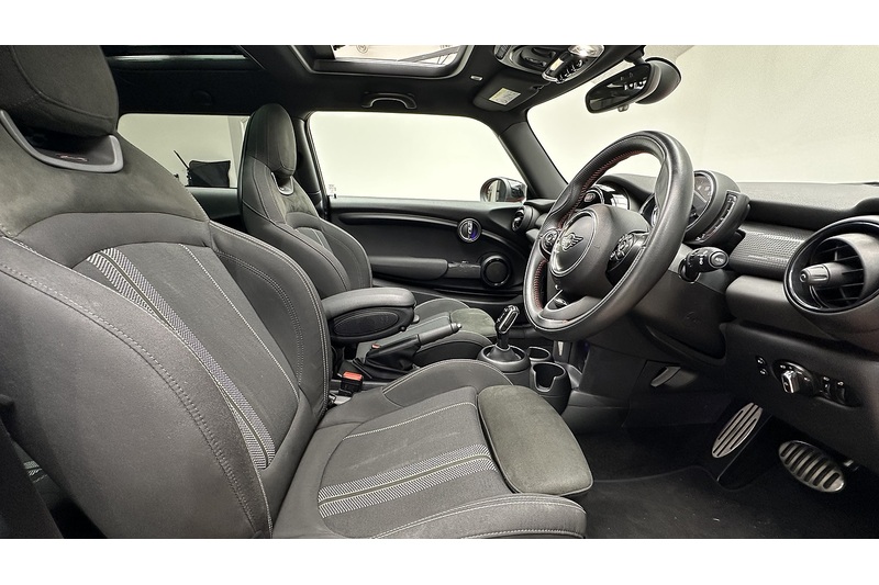 MINI Hatch Cooper Sport - U960