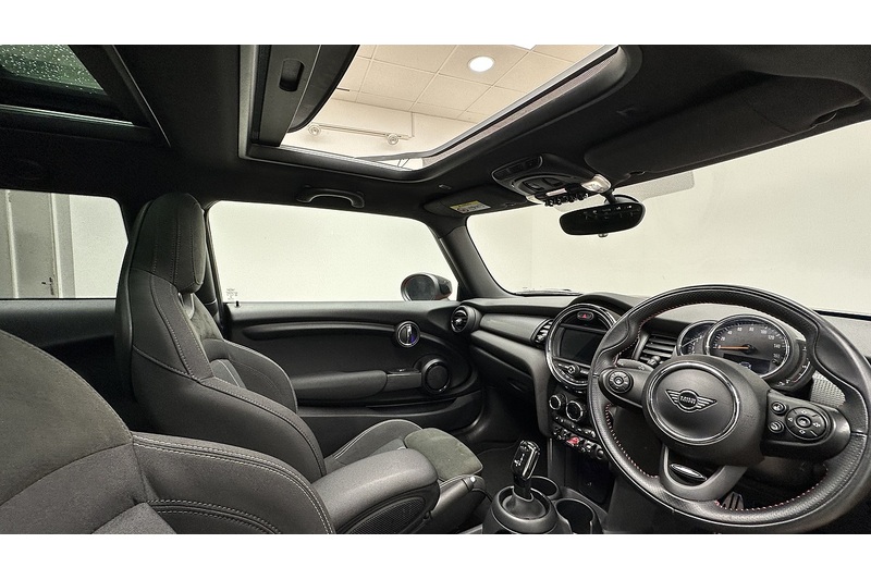 MINI Hatch Cooper Sport - U960