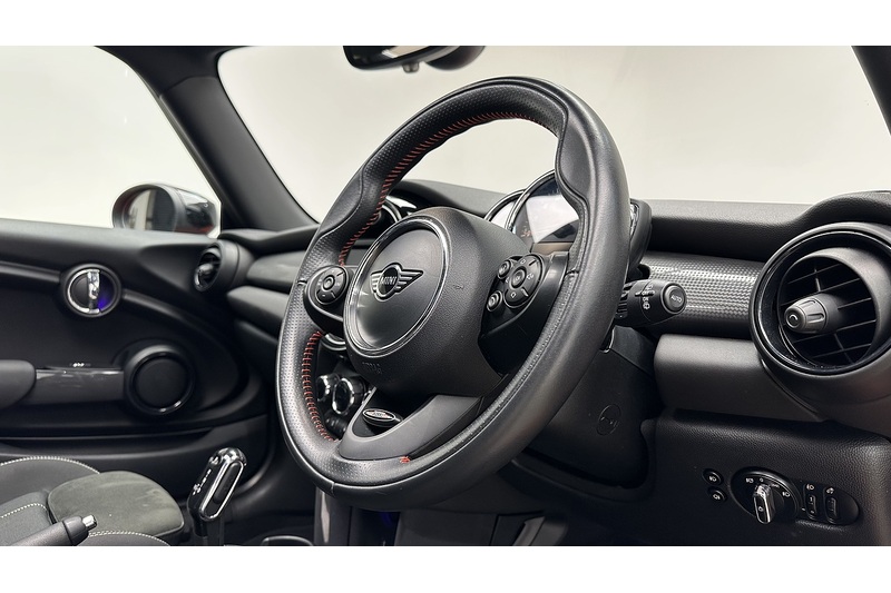 MINI Hatch Cooper Sport - U960