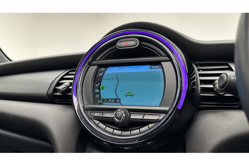 MINI Hatch Cooper Sport - U960