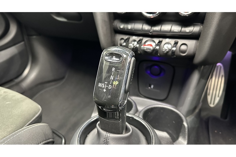 MINI Hatch Cooper Sport - U960