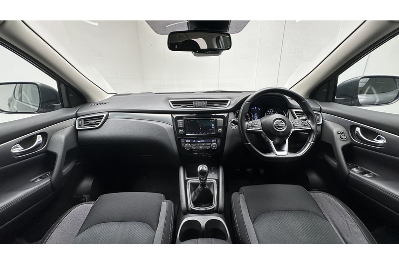 Nissan Qashqai 1.3 DIG-T N-Connecta - U968