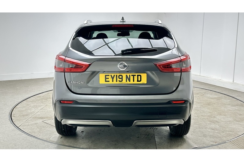 Nissan Qashqai 1.3 DIG-T N-Connecta - U968