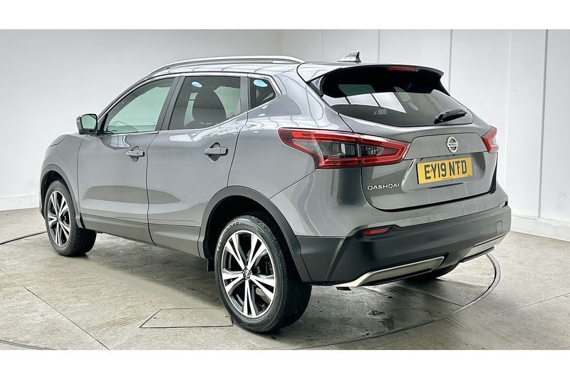 Nissan Qashqai 1.3 DIG-T N-Connecta - U968