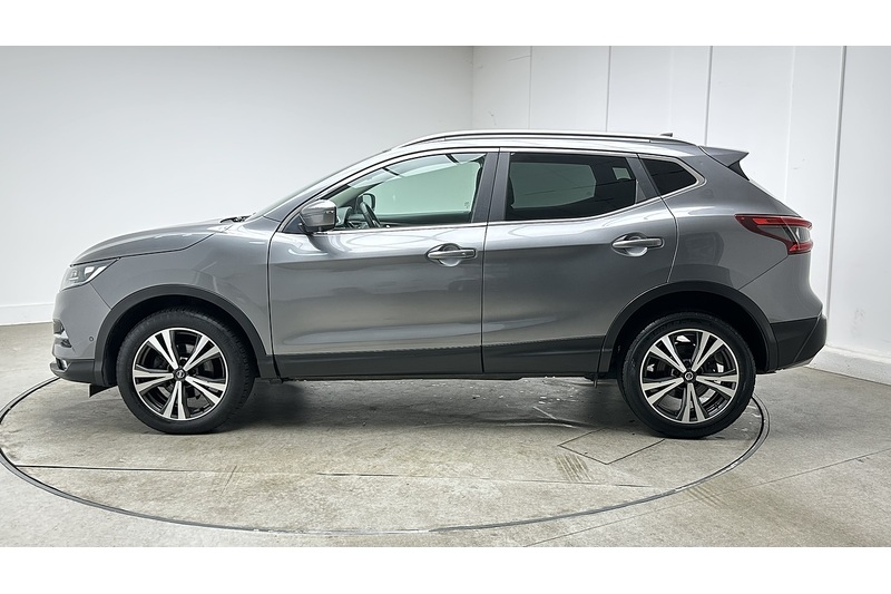 Nissan Qashqai 1.3 DIG-T N-Connecta - U968