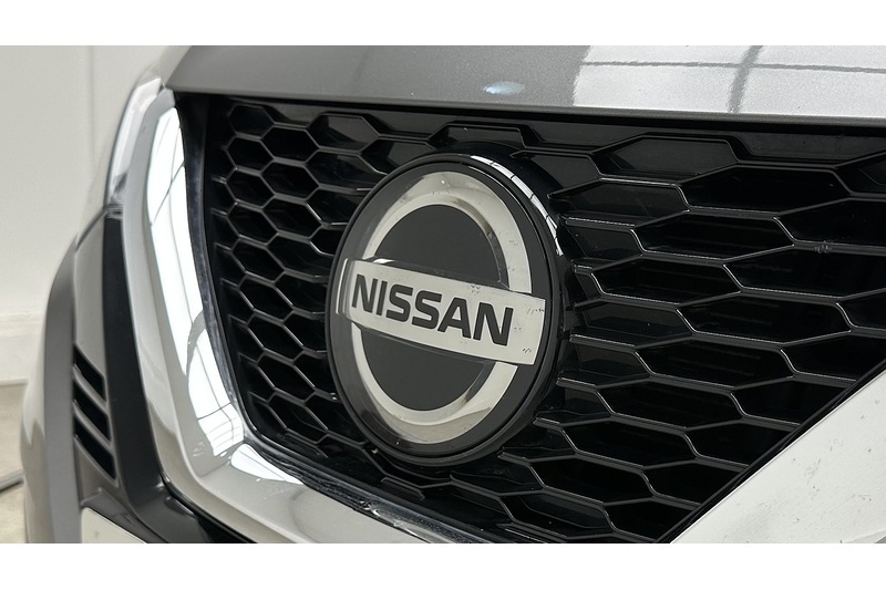 Nissan Qashqai 1.3 DIG-T N-Connecta - U968