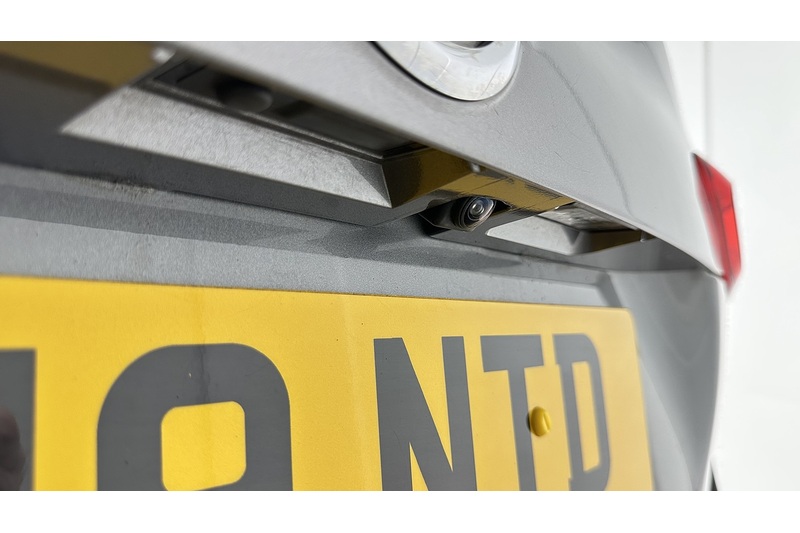 Nissan Qashqai 1.3 DIG-T N-Connecta - U968