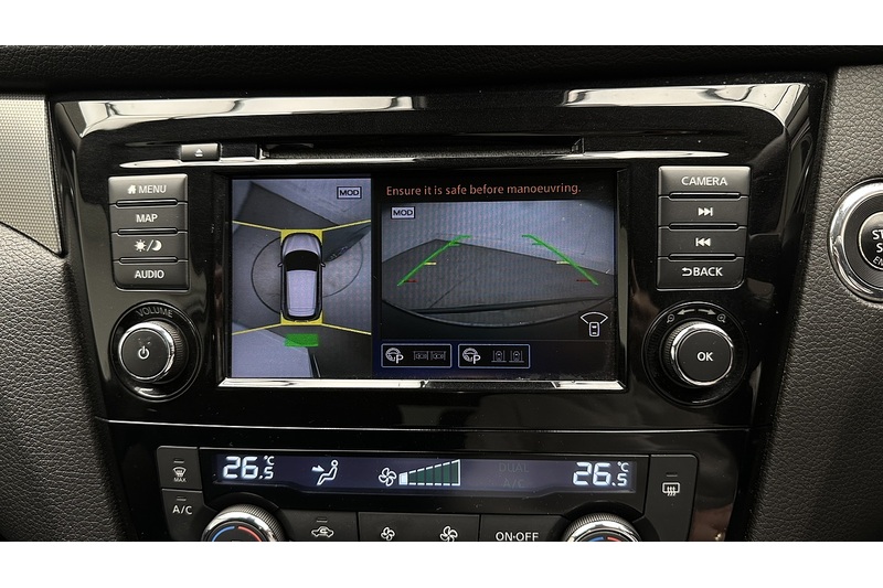 Nissan Qashqai 1.3 DIG-T N-Connecta - U968