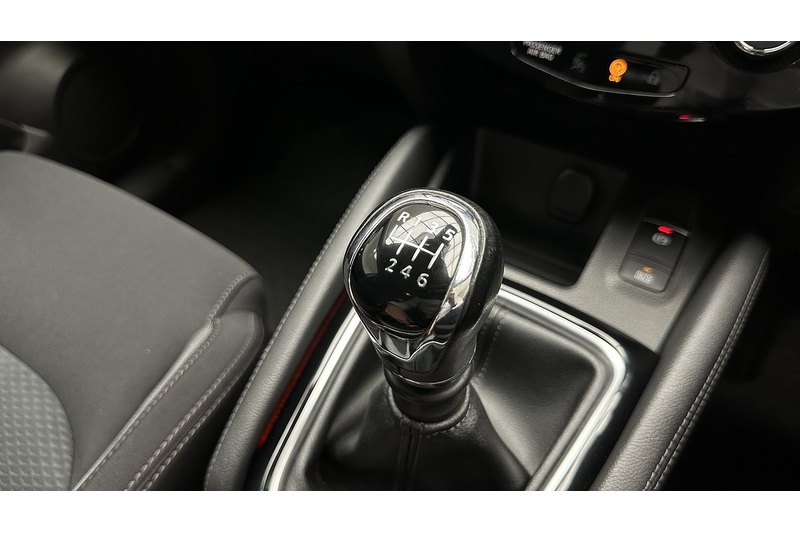 Nissan Qashqai 1.3 DIG-T N-Connecta - U968