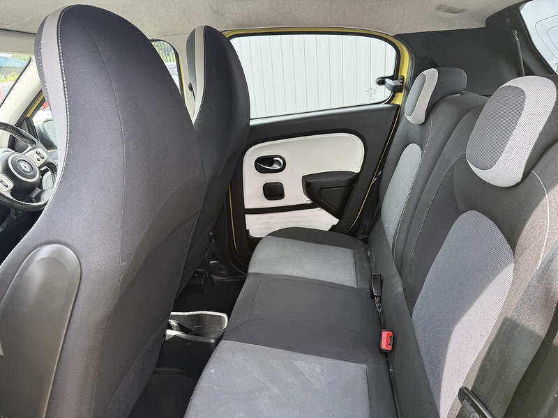Renault Twingo 1.0 SCe Dynamique Hatchback 5dr Petrol Manual Euro 6 (s/s) (70 ps) - U143