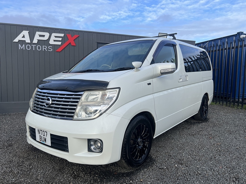 Nissan MPV Elgrand MPV 3.5 Automatic Petrol - U221