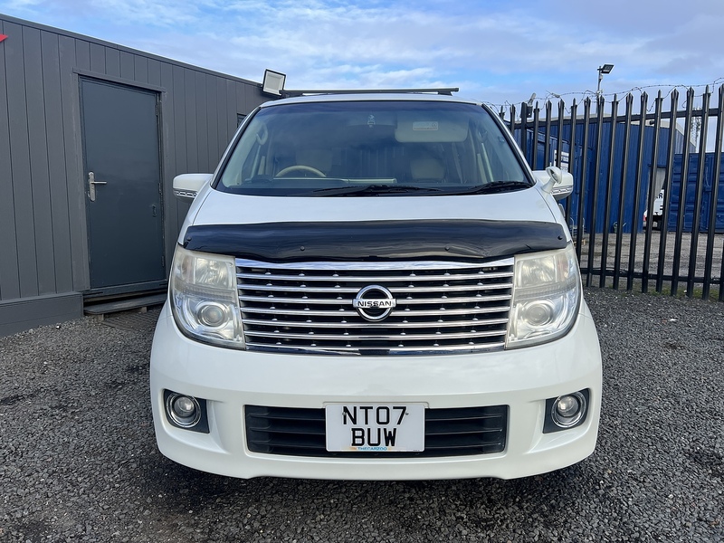 Nissan MPV Elgrand MPV 3.5 Automatic Petrol - U221
