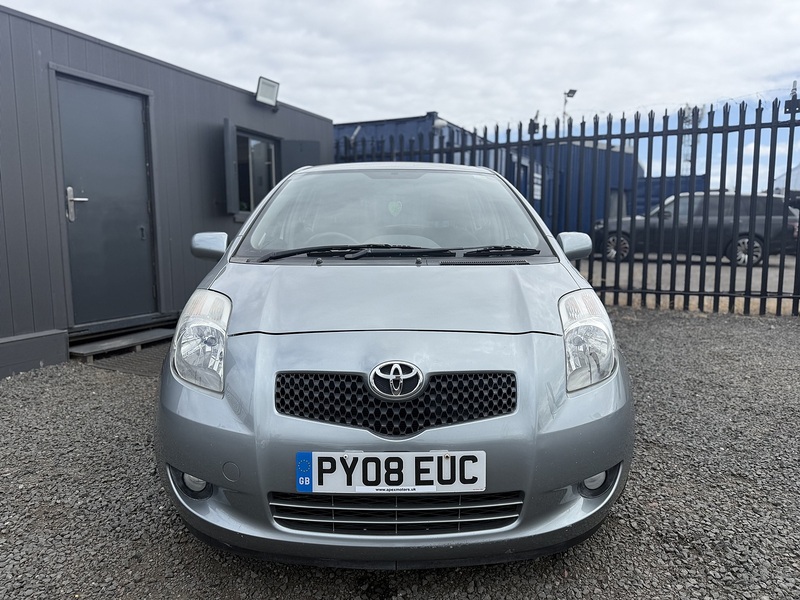 Toyota Yaris 1.4 D-4D SR Hatchback 5dr Diesel Manual (119 g/km, 88 bhp) - U271