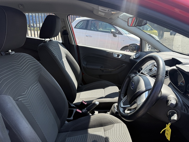 Ford Fiesta 1.0T EcoBoost Zetec Hatchback 5dr Petrol Manual Euro 5 (s/s) (100 ps) - U303
