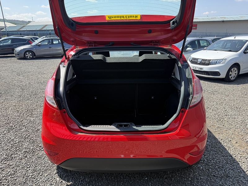Ford Fiesta 1.0T EcoBoost Zetec Hatchback 5dr Petrol Manual Euro 5 (s/s) (100 ps) - U303