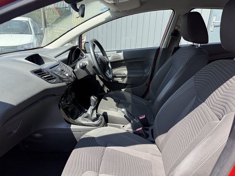 Ford Fiesta 1.0T EcoBoost Zetec Hatchback 5dr Petrol Manual Euro 5 (s/s) (100 ps) - U303