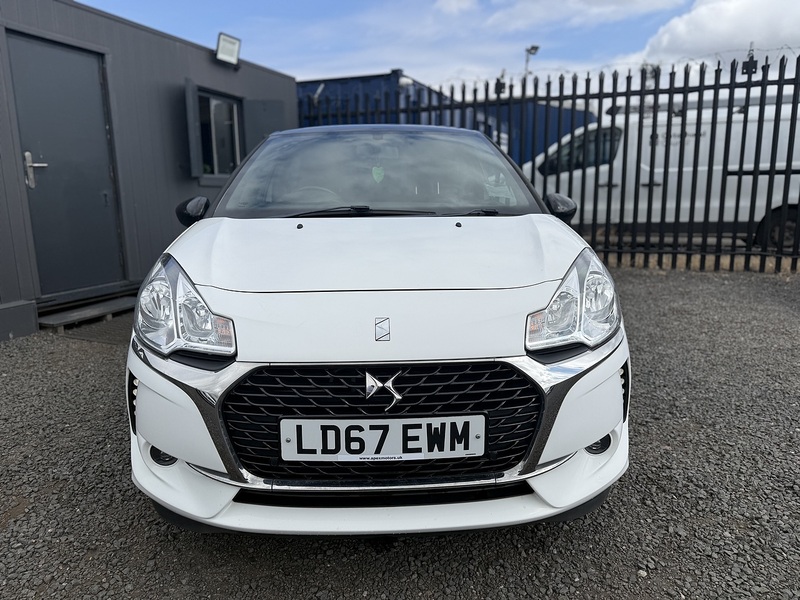 DS AUTOMOBILES DS 3 1.2 PureTech Connected Chic Hatchback 3dr Petrol Manual Euro 6 (82 ps) - U304