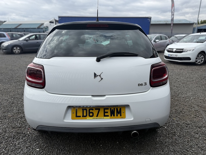 DS AUTOMOBILES DS 3 1.2 PureTech Connected Chic Hatchback 3dr Petrol Manual Euro 6 (82 ps) - U304