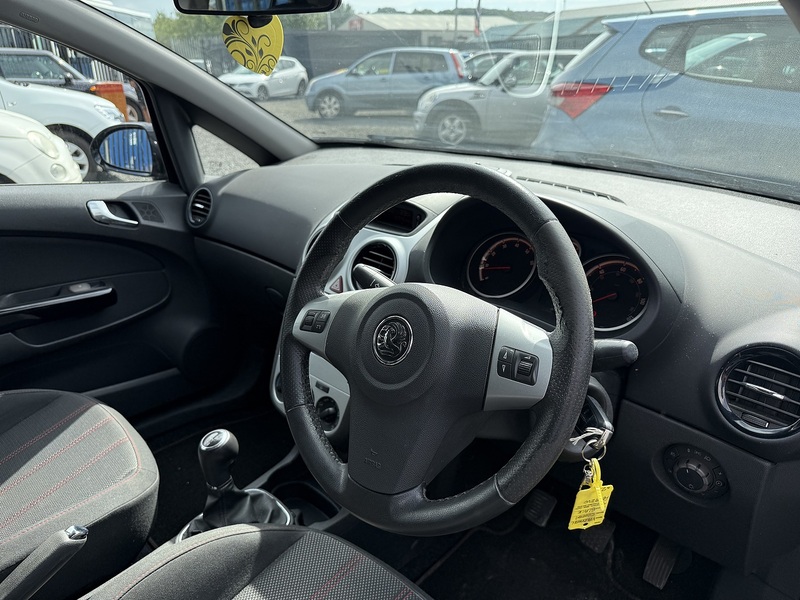 Vauxhall Corsa 1.4i 16v SXi Hatchback 5dr Petrol Manual (146 g/km, 89 bhp) - U307
