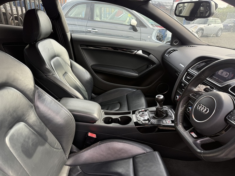 Audi A5 2.0 TDI Black Edition Coupe 2dr Diesel Manual Euro 5 (s/s) (177 ps) - U369