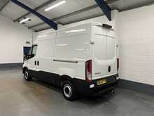 Iveco Daily 2.3D HPI 14V 35S 3520 Panel Van 5dr Diesel HiMatic MWB H2 Euro 6 (s/s) (136 ps) - U1014