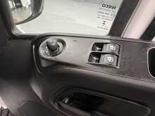 Iveco Daily 2.3D HPI 14V 35S 3520 Panel Van 5dr Diesel HiMatic MWB H2 Euro 6 (s/s) (136 ps) - U1014
