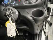 Iveco Daily 2.3D HPI 14V 35S 3520 Panel Van 5dr Diesel HiMatic MWB H2 Euro 6 (s/s) (136 ps) - U1014