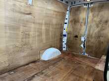 Iveco Daily 2.3D HPI 14V 35S 3520 Panel Van 5dr Diesel HiMatic MWB H2 Euro 6 (s/s) (136 ps) - U1014