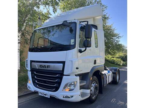 DAF CF 450 ADR FUEL TANKER 8X2 REARLIFT AND STEER 12.9 0.0 2dr Tanker Manual Diesel