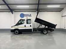 Iveco Daily Daily 2.3D HPI 14V 35C 3750 L3 Euro 6 (s/s) 4dr (DRW) - U1070