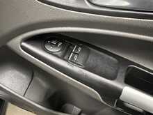 Ford Transit Connect Transit Connect 1.5 200 EcoBlue Limited L1 Euro 6 (s/s) 5dr - U1081