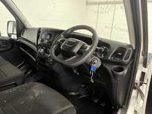 Iveco Daily Daily 2.3D HPI 14V 35C 3750 L3 Euro 6 (s/s) 4dr (DRW) - U1093
