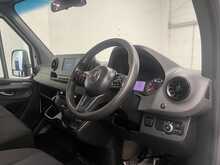 Mercedes-Benz Sprinter 2.0 315 CDI Progressive RWD L2 Euro 6 (s/s) 2dr 2.0 2dr Tipper Manual Diesel - U1095