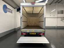 Ford Transit 2.0 350 EcoBlue Leader Luton Van 2dr Diesel Manual FWD L4 Euro 6 (s/s) (130 ps) 2.0 2dr Luton Manual - U1124