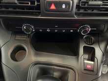 Vauxhall Combo 1.5 Turbo D 2300 Pro Panel Van 6dr Diesel Manual L2 H1 Euro 6 (s/s) (100 ps) - U1147